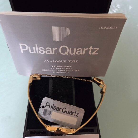 Women's analog watch - Picture 2 of 4